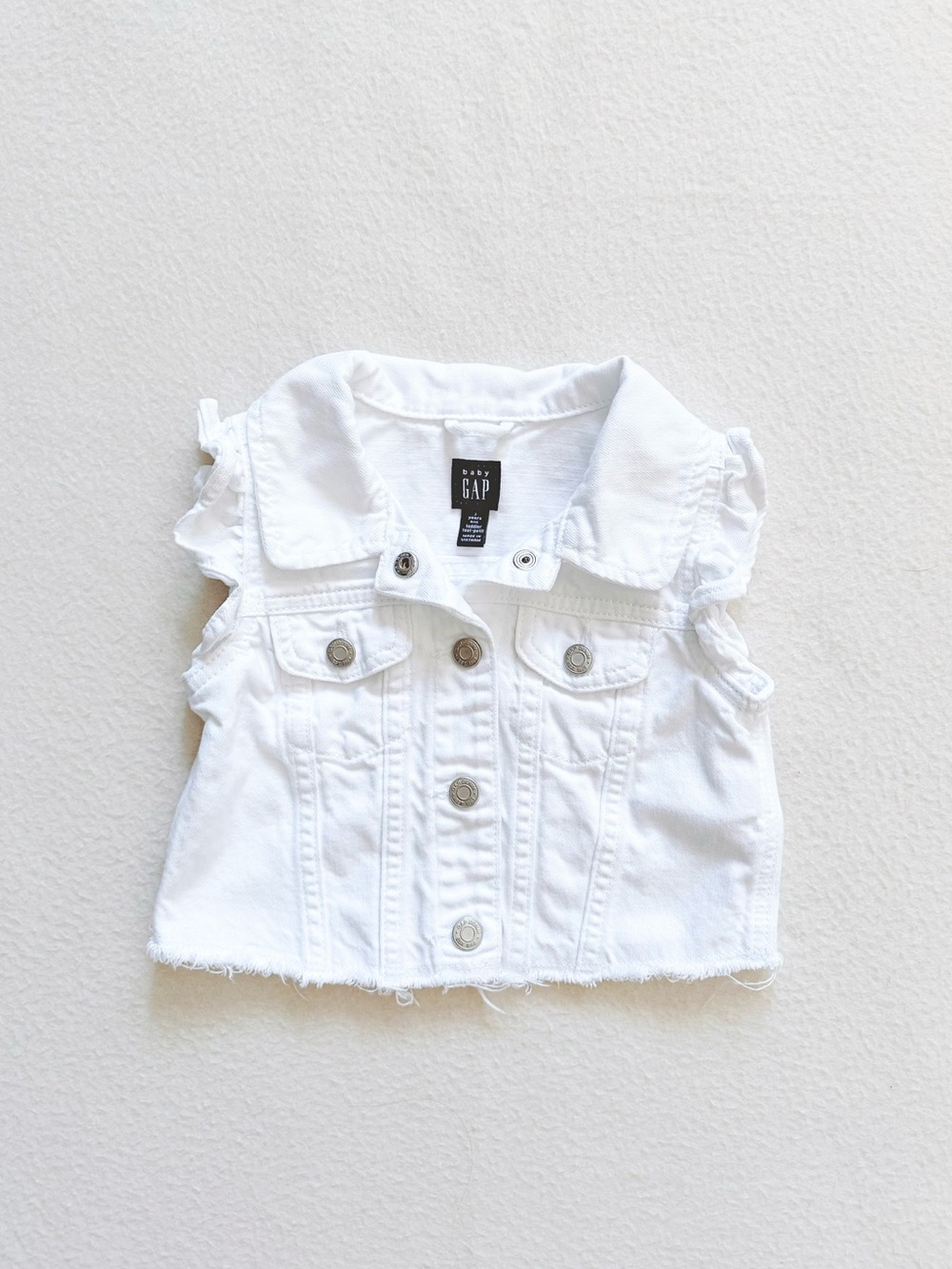 baby Gap White Denim Raw Hem Vest Button Front Flap Pockets Sleeveless Jacket 3T